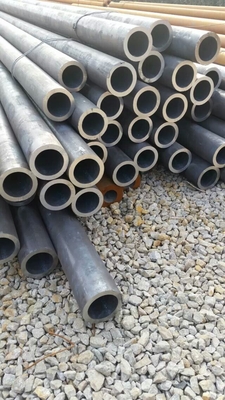 beveled ends black painting round carbon steel tube high temperature resistance